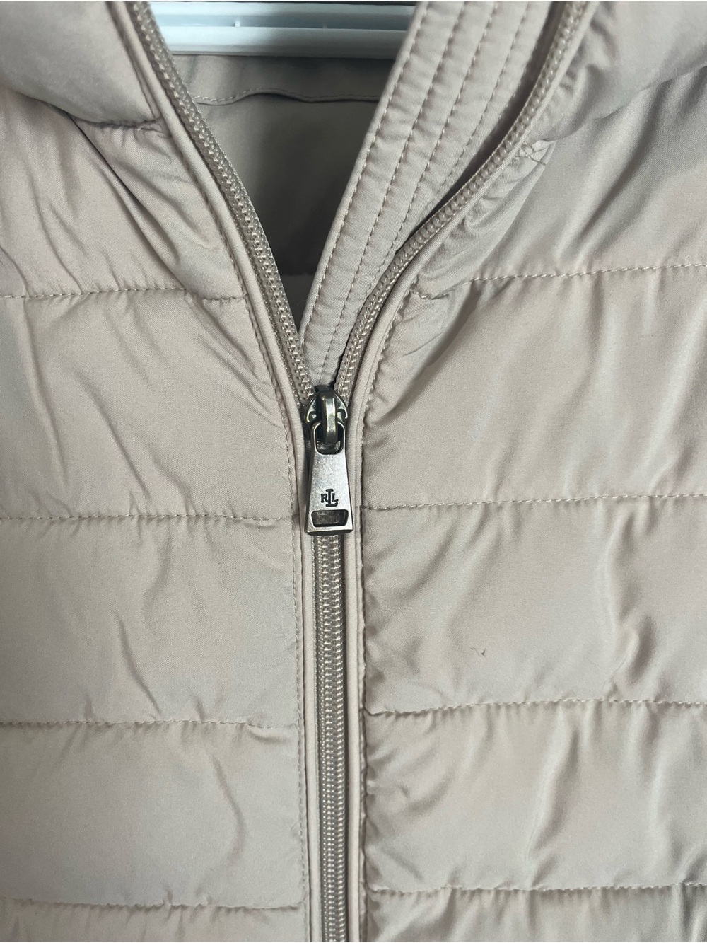 Lauren Ralph Lauren Women's Hooded Quilted Coat in Taupe, size medium - Picture 3 of 8